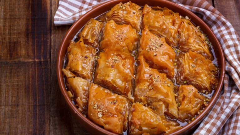 Bajrami su bez nje nezamislivi: Njeno veličanstvo – baklava!