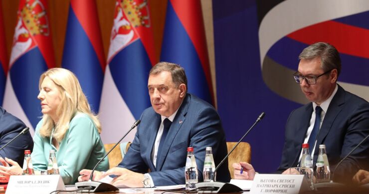 Dodik poručio BiH: Bolje je da živimo kao dobre komšije; Vučić tvrdi “u Deklaraciji nema ni riječi o razdruživanju”