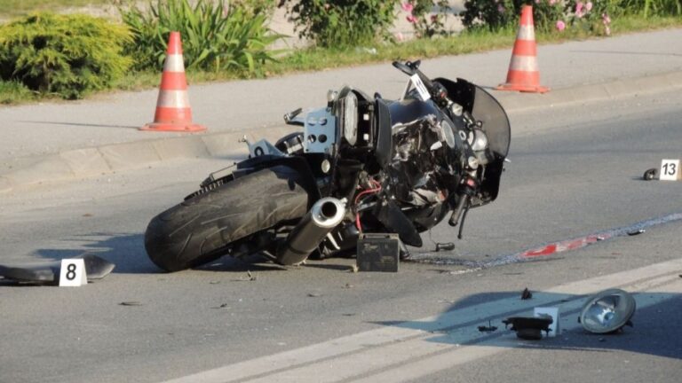 Maloljetnici na motociklu imali nesreću: Jedan hitno prevezen u bolnicu