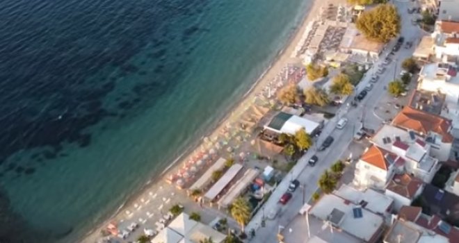 Ovo je jedino mjesto gdje se ležaljke daju besplatno: Plaža kako iz raja, a more kristalno čisto