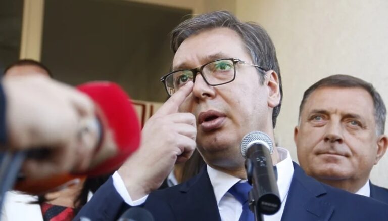 Vučić poručio Helezu: Pozivam te da dokažeš da sam pucao sa sarajevskih brda ili daš ostavku