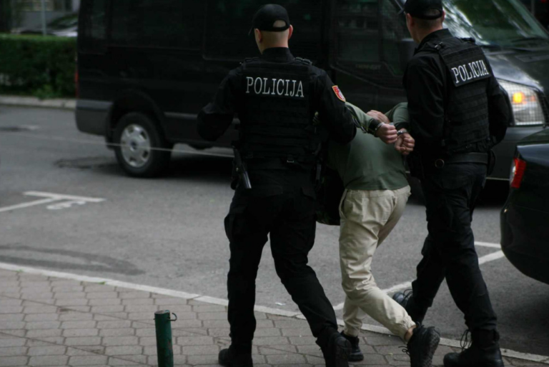 Sarajevski policajci uhapsili bjegunca: Zeničanin se tražio zbog – krađe