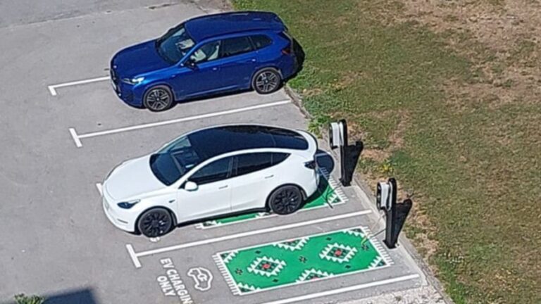 Tim od deset mladih ljudi radi na kompletiranju certifikacije: Prvi bh. punjač za električne automobile spreman za EU tržište