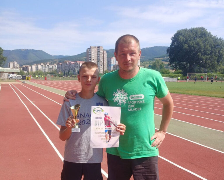 Adnan Kolić dominira na teniskim terenima: Prvo mjesto OP Doboj U12