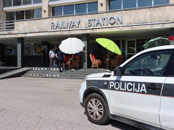 UŽAS U BIH: Policajka izvršila samoubistvo