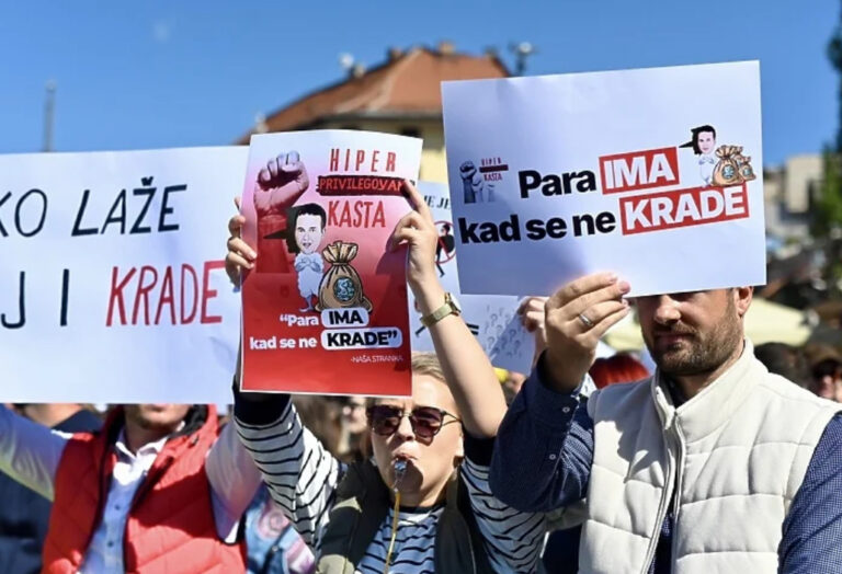 U Sarajevu protesti mladih koji nisu dobili puni iznos subvencije za kupovinu stana