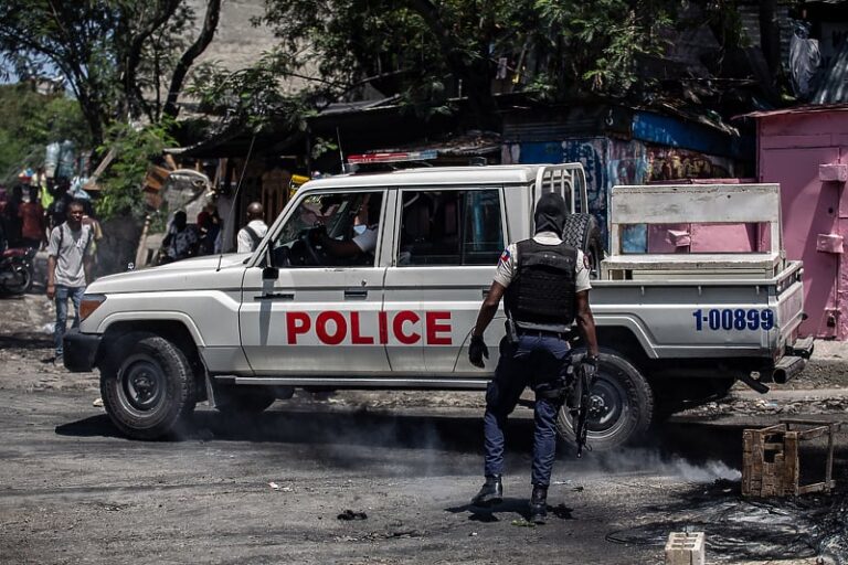 U napadu bande na Haitiju ubijeno 70 osoba