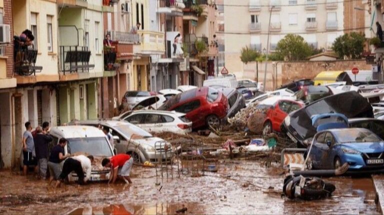 Poplave u Španiji odnijele najmanje 158 života