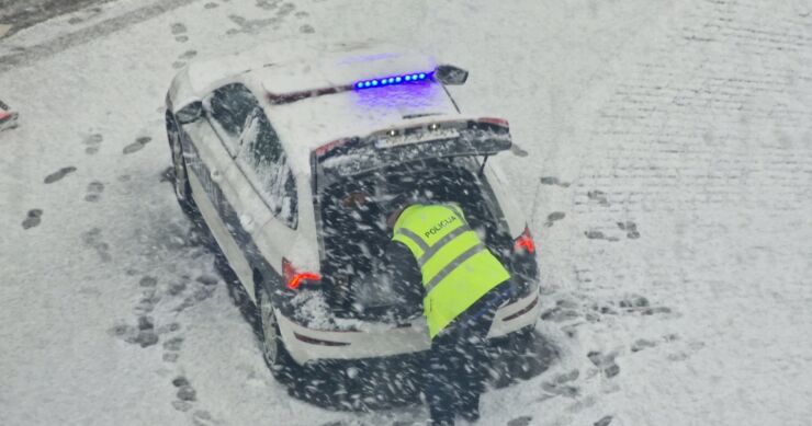 UŽAS U BIH: Sin pucao na oca, u teškom je stanju