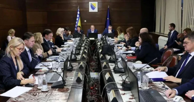 Usvojena odluka: Vlada FBiH odlučila o minimalnoj plati za 2025. godinu, ovo su detalji