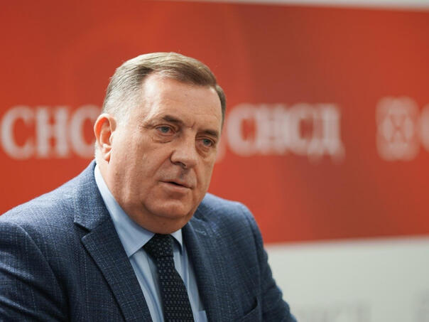 Dodik: Nećemo dopustiti da smjenjuju kadrove SNSD-a, vraćamo se u PDPSBiH