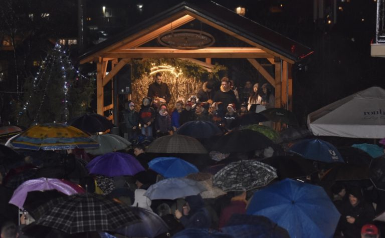 Zenica: Božić je blagdan radosti koji želimo podijeliti sa svima