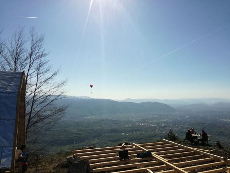 Slovenac gradi Planinarski dom Jure Franko na Trebeviću: Pogled na 14 planina