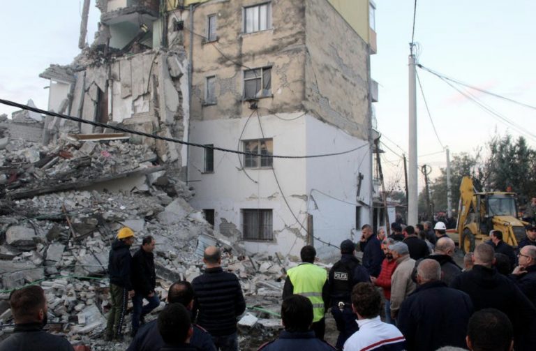 Novi bilans zemljotresa u Albaniji: Najmanje šest mrtvih i 300 povrijeđenih (FOTO)