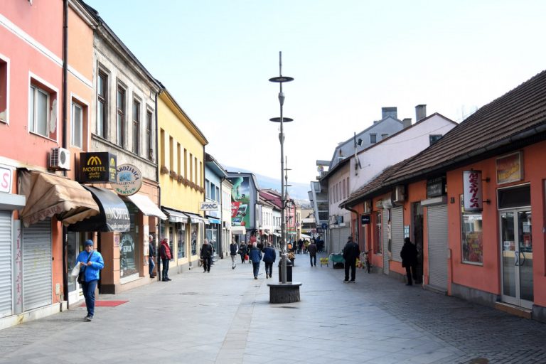 Više od polovine bh. građana vjeruje u neku od teorija zavjera o virusu