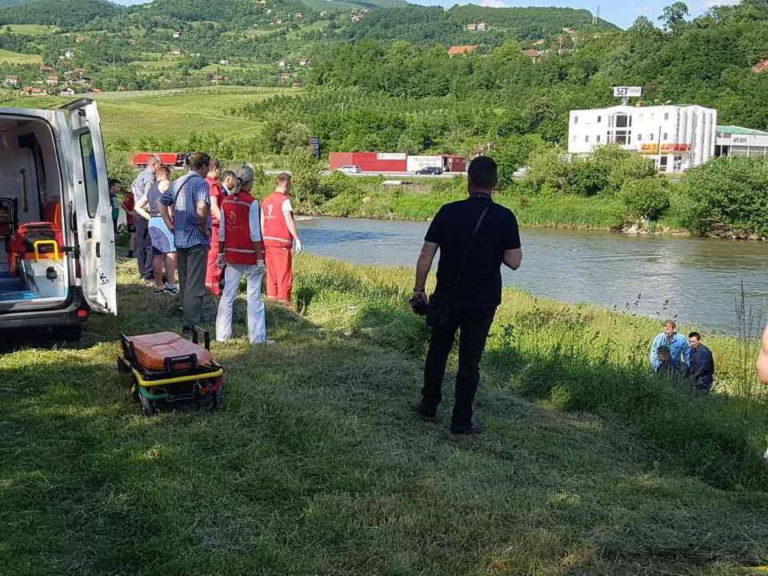 Muškarac lakše povrijeđen nakon skoka sa Željezničkog mosta u Zenici