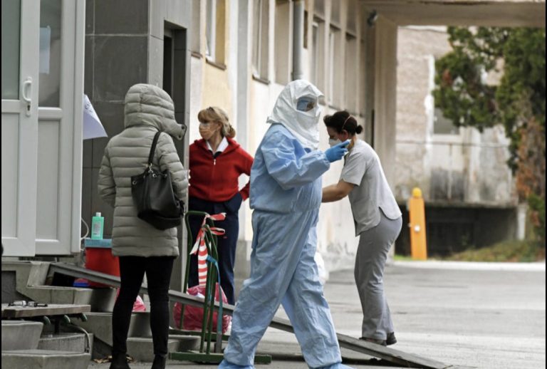 Panika u Zagrebu: Stigao avion sa zaraženim momkom i 65 putnika