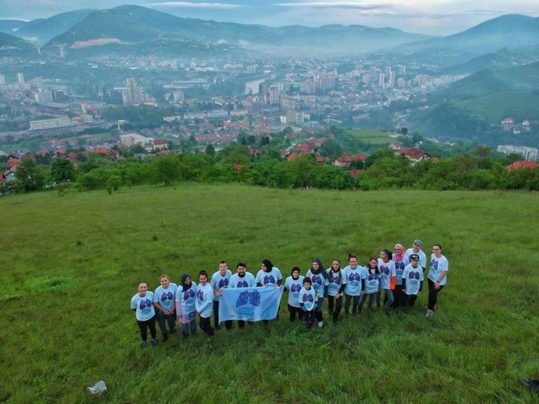 O PLUĆNOJ HIPERTENZIJI I NA ZMAJEVCU: Podrška učesnika „Šetnje do iftara“