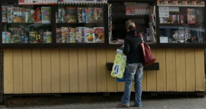 Gdje idu u WC radnici iz trafike? Rade po 10 sati, odmaraju samo nedjeljom, nemaju tekuću vodu, a sve to za platu od…