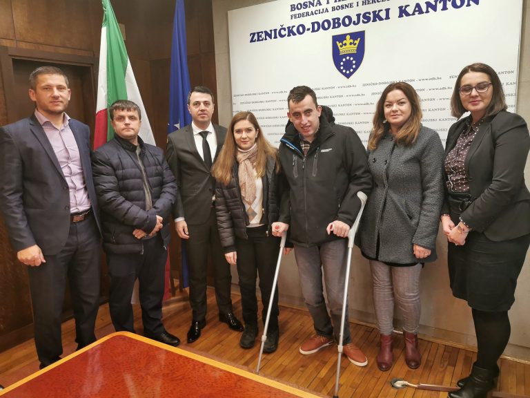 Premijer ZDK razgovarao s predstavnicima udruženja Dlan i Udruženja osoba sa invaliditetom ZDK