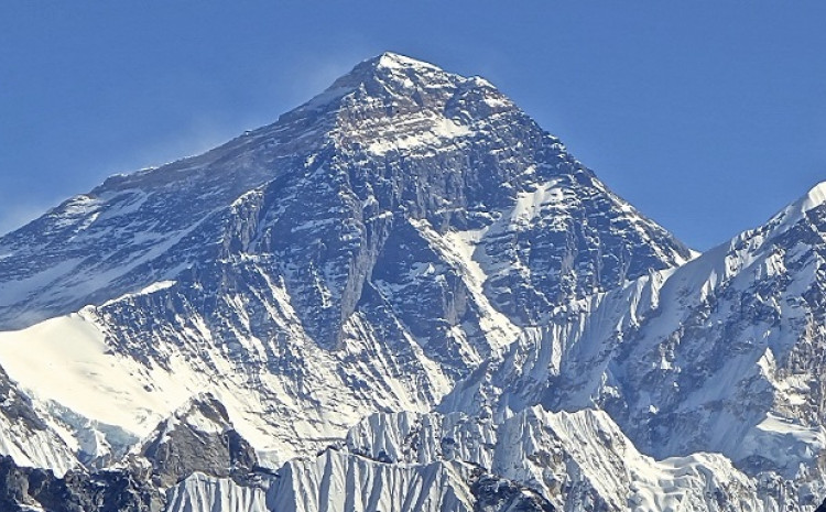 Mount Everest narastao 86 centimetara