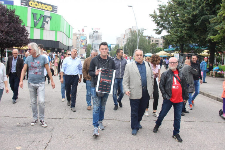 Novinari zeničkih redakcija: Nasilje ne smije biti tolerirano, tražimo izmjenu zakona (FOTO)