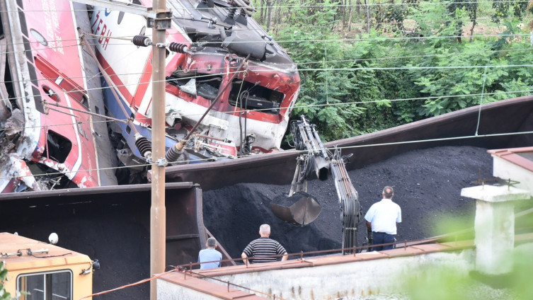 Zašto privatne lokomotive imaju uređaje za kočenje, a državne nemaju