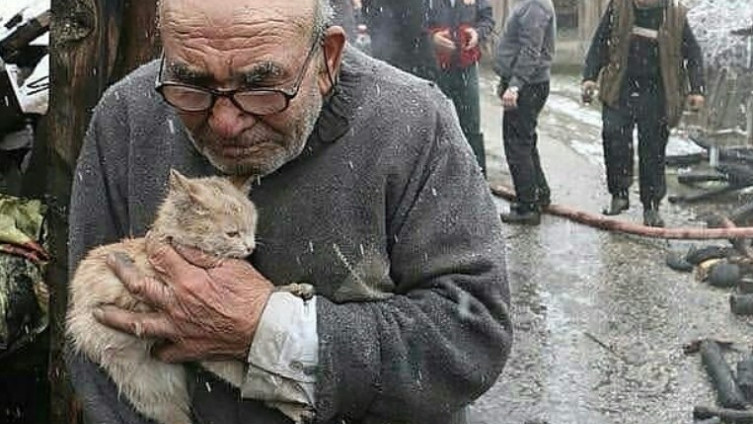 Priča o dedi Aliju i njegovom mačetu dobila sretan kraj