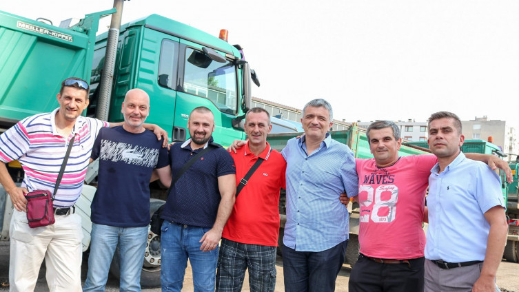 Poštenjačine: Komunalci u otpadu pronašli 5.000 KM i vratili vlasniku!