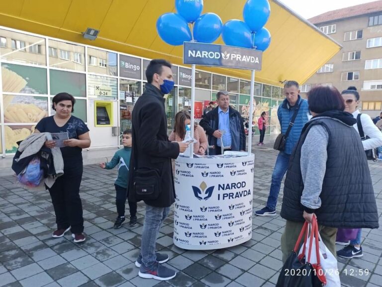 NiP Zenica: Na pultovima stoje kandidati otvoreni da razgovaraju sa svaki građaninom