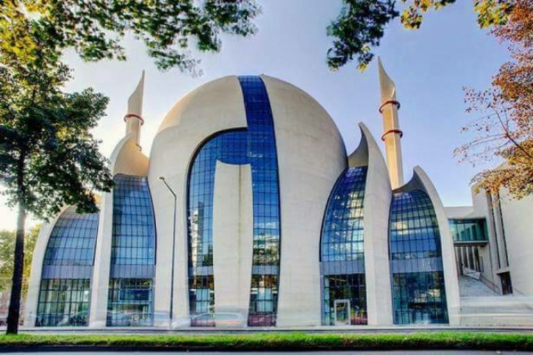 Sve spremno za ceremoniju u Kelnu: Erdogan će otvoriti jednu od najvećih džamija u Evropi