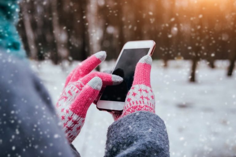 Kako niske temperature “ubijaju” baterije pametnih telefona