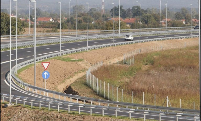 Vozači, oprez: Radovi i obustave saobraćaja na brojnim cestama