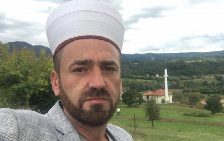 Morao napustiti posao imama da bi otišao na rad u Njemačku: Sa suzama dočekao prvi iftar u tuđini