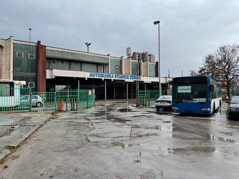 Muke putnika, uništena Autobuska stanica i veliki gubitak dobiti posljedice nezakonite jednogodišnje blokade (FOTO)