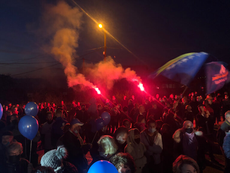 MASOVAN SKUP U PERINOM HANU: Kasumović dočekan vatrometom, raskrinkao SDA laži (VIDEO)