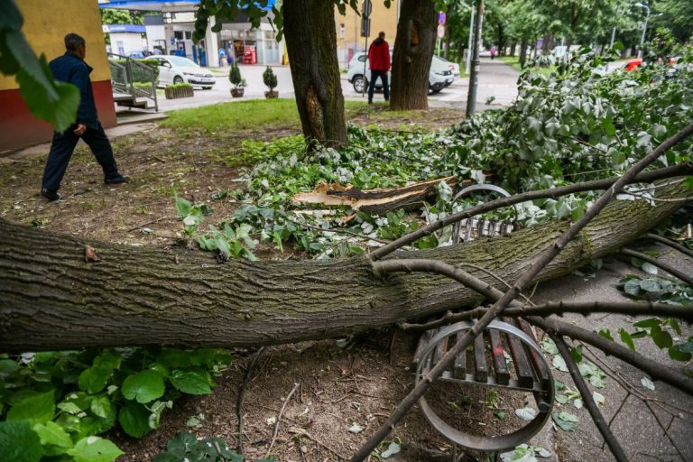 SPREMITE SE: BiH će pogoditi jako nevrijeme, pročitajte šta nas očekuje