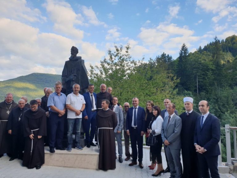 Ako su se muslimani i katolici dogovorili prije 800 godina, zašto ne možemo danas