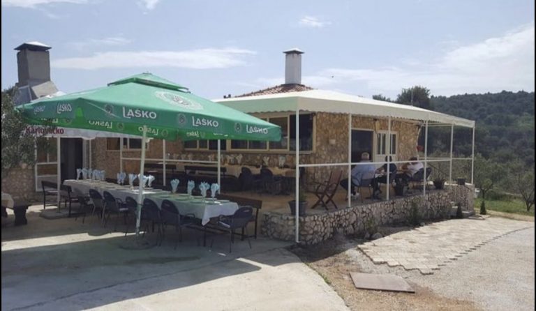 Na Jadranu izgorio restoran omiljen i bh. turistima: Ostala samo slika poznatog pjevača