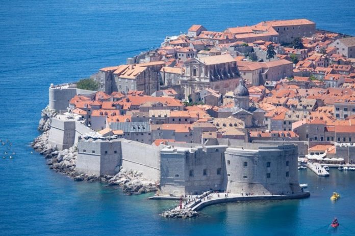 DUBROVNIK ZBRAJA GUBITKE: Radi samo pedesetak ugostitelja i sedam hotela