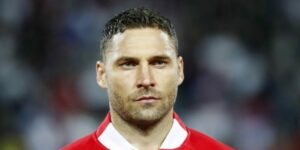 Dusko Tosic 750x374 1