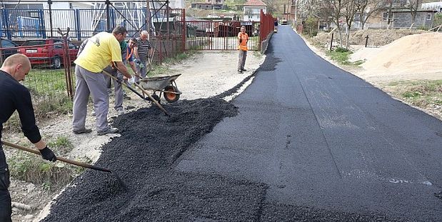 Završni radovi na asfaltiranju Lašvanske ulice