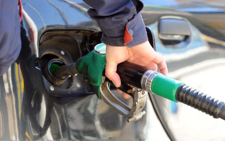 Zbog krize svjetskog tržišta: Pojeftinilo gorivo na pumpama u FBiH