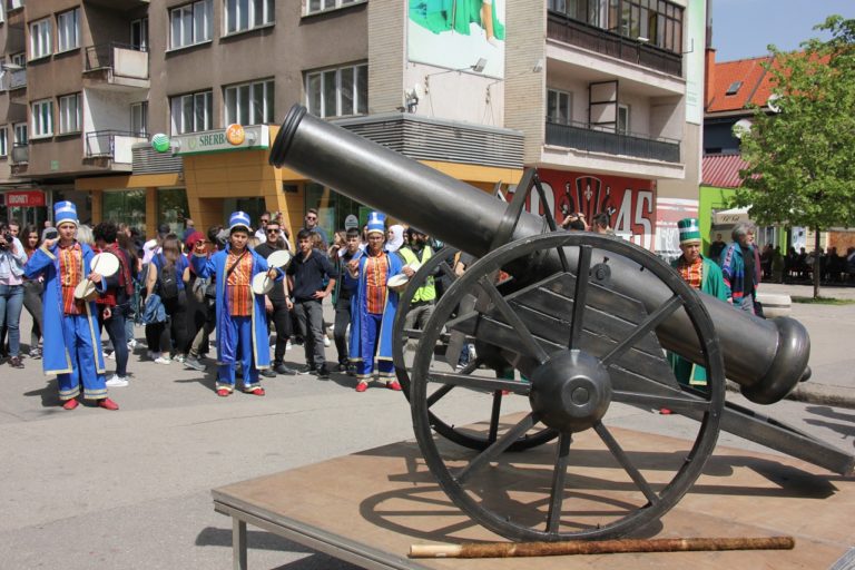 NAKON 74 GODINE: Vjernicima u Zenici topovskim pucnjem večeras će biti najavljen početak Ramazana