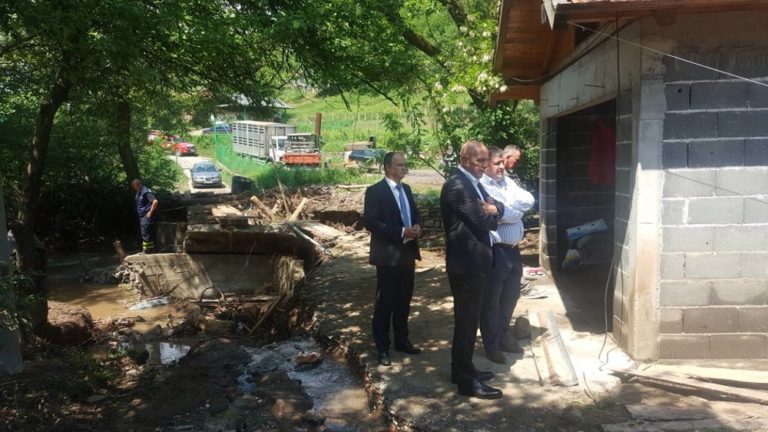 Premijer Galijašević obišao tri Općine Maglaj, Tešanj i Usoru u kojima su se desile poplave nakon obilnih padavina