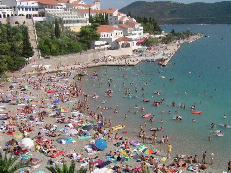 Trebinje je “najlepši srpski grad”, ali je Neum ovog ljeta najpopularniji: Pročitajte iskustva turista preko Drine