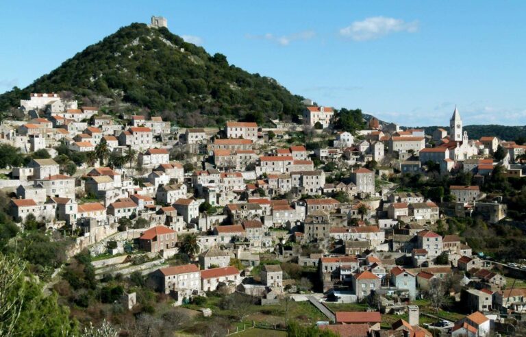 Naseljeni otok u Hrvatskoj nema nijedan slučaj covida, stožer nema objašnjenje