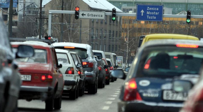 Bh. cestama ‘krstari’ 800.000 vozila starijih od deset godina