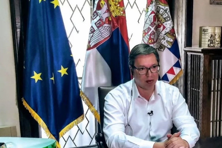 Vučić najavio ublažavanje mjera u Srbiji: Od utorka se otvaraju radnje, u maju kafići