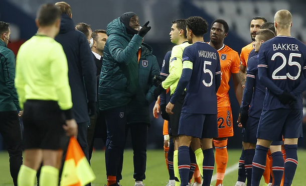 Nogometaši Bašakšehira odbili nastaviti igrati večeras protiv PSG-a, ostatak meča sutra u 18:55